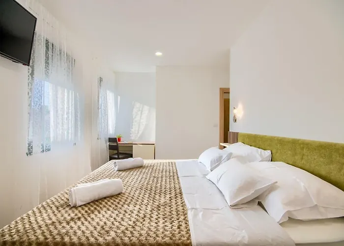 K&t Sea Side Luxury Casa de hóspedes Pula