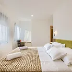 K&t Sea Side Luxury Guest house Pula