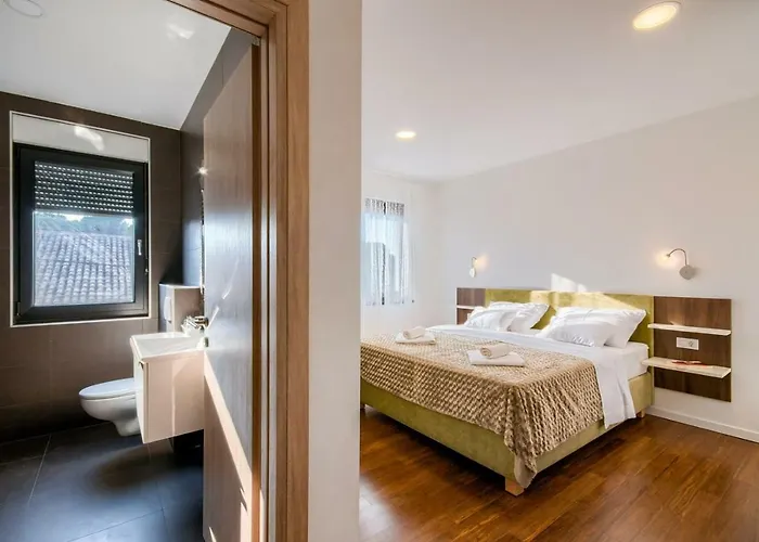 K&t Sea Side Luxury Guest house